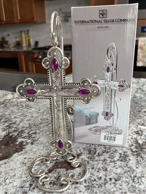 INTERNATIONAL SILVER COMPANY AMETHYST JEWELED CROSS WITH STAND SILVER PLATED NEW